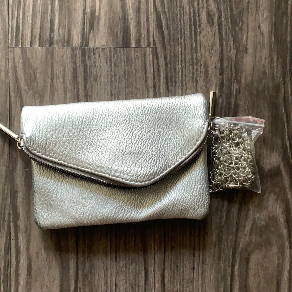 Silver clutch